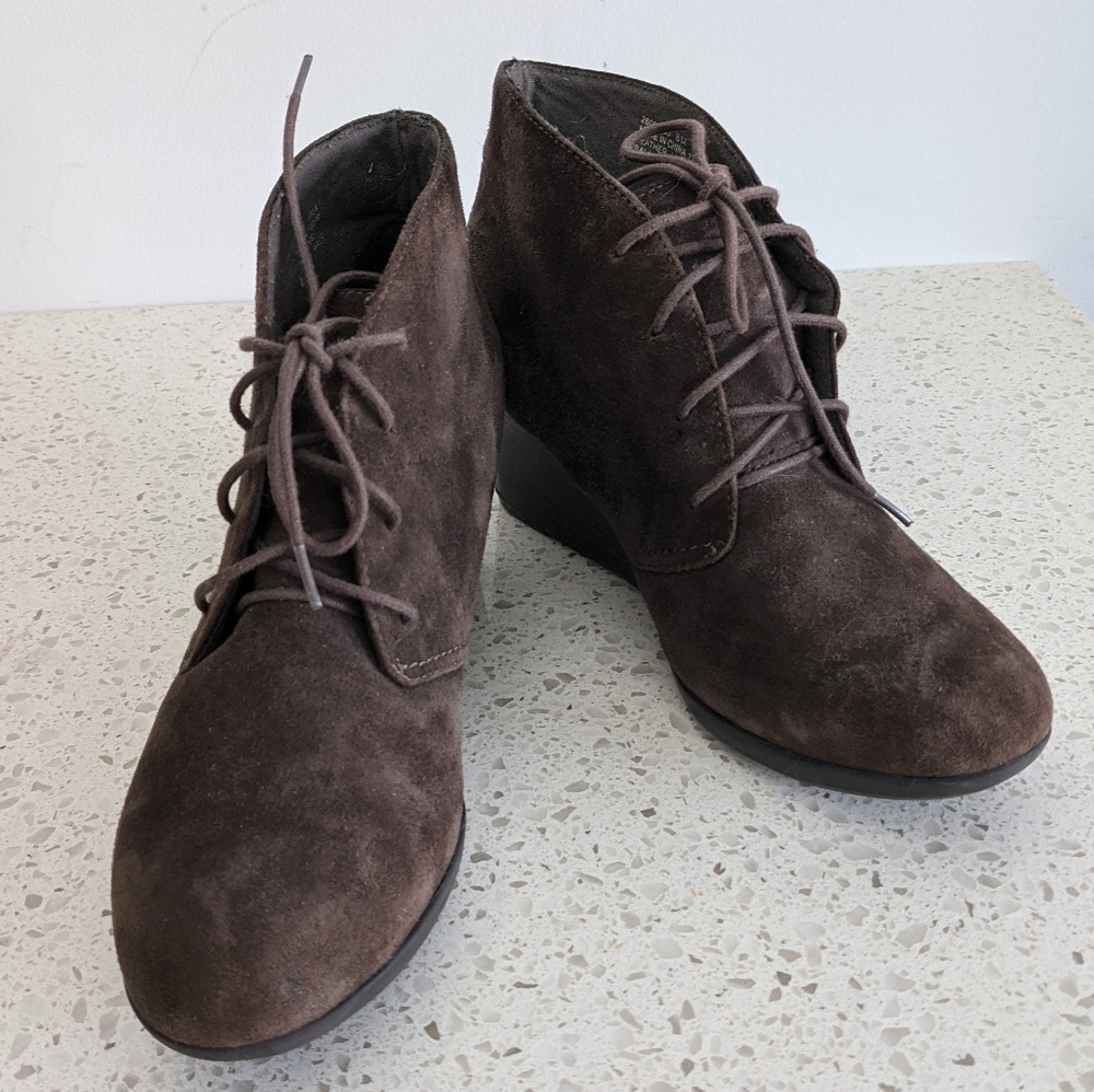 Clarks suede booties